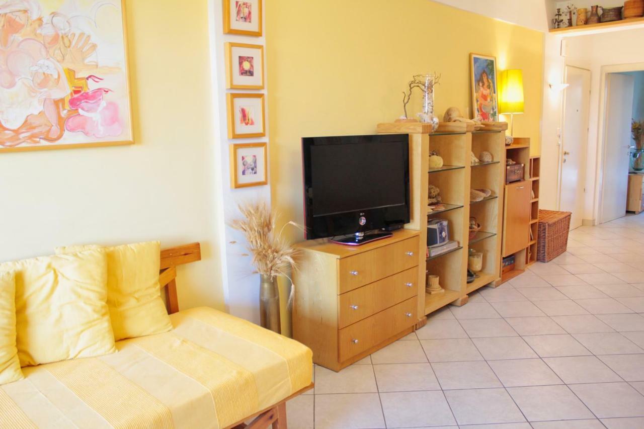 Fokais Beach Apartment Néa Fókaia Buitenkant foto